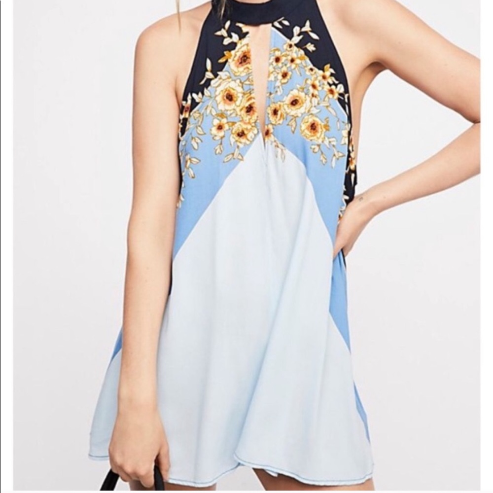 ❤️SOLD ON MERC❤️NWT FREE PEOPLE FLORAL TUNIC TOP